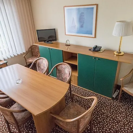 Hotel Yubileiny 3*